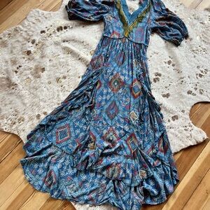 Elegant Blue Patterned Maxi Dress
